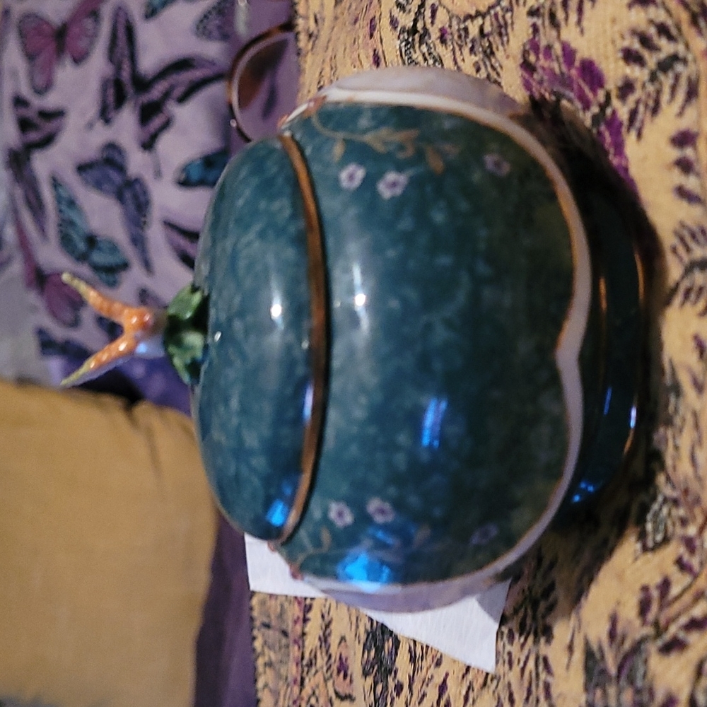 Music Box - Picture 2 of 4
